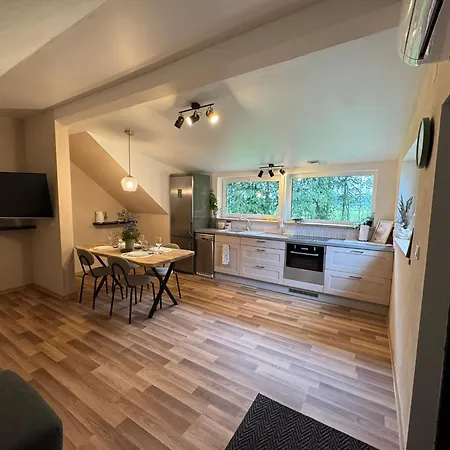 Apartman Ratasvaelja Iti