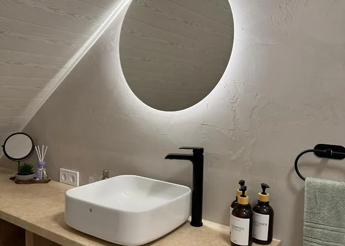 Ratasvaelja Iti Apartment *